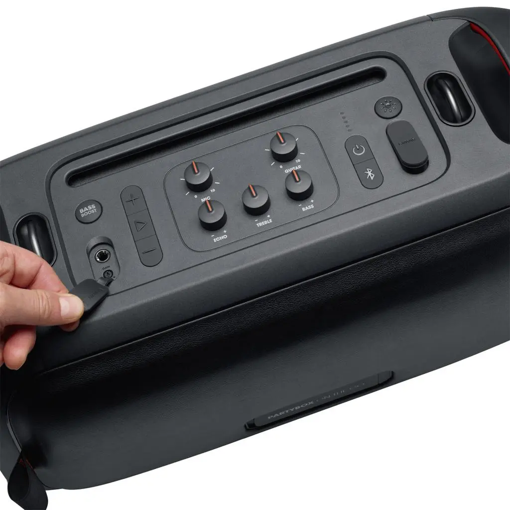 576bcefb38b0905bd337189c20783efa869fa99a_PortableSpeakers_494815_04.webp